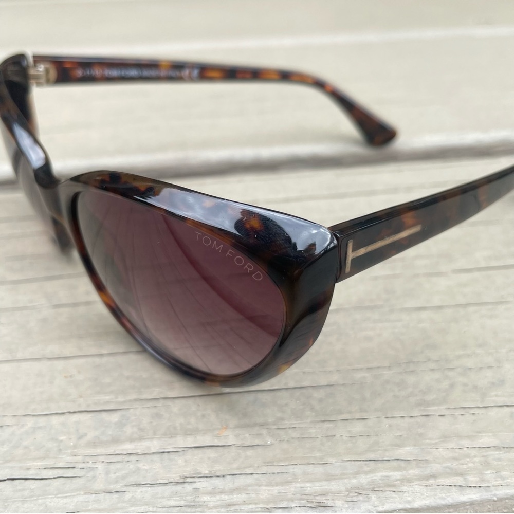 Tom Ford Martina Tortoise Cat Eye Sunglasses - Picture 5 of 16